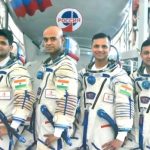 Hindistan Gaganyaan uzay görevi için astronotları tanıttı